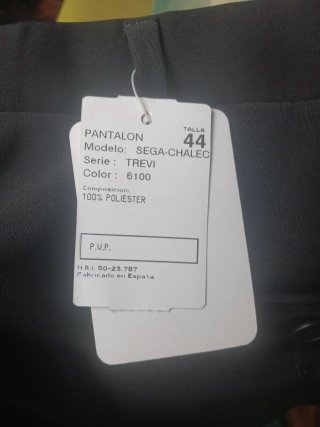 Traje negro talla 50,chaleco talla 50 Panatalon44