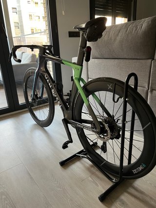 Van Rysel RCR-F Pro Ag2r Pro Team 2025