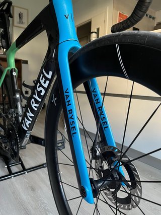 Van Rysel RCR-F Pro Ag2r Pro Team 2025