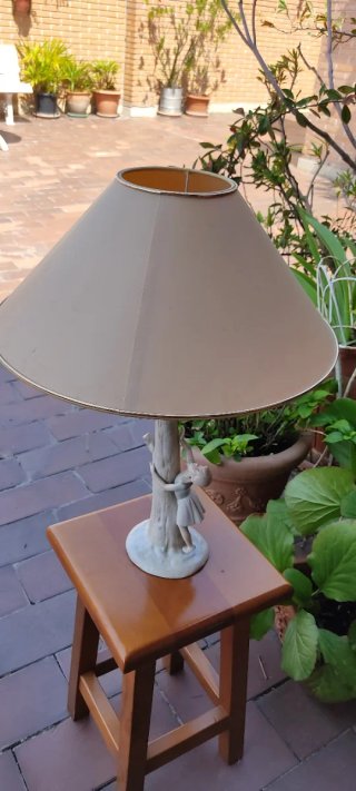 Lámpara Vintage Porcelana Sobremesa Niña Árbol