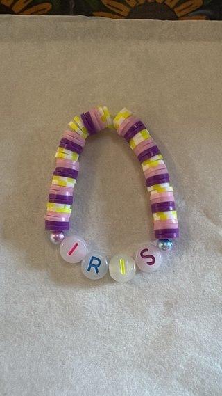 Pulsera hecha a mano