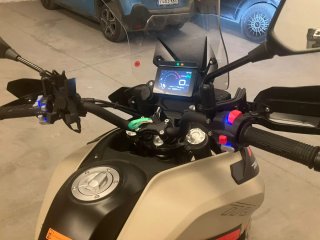 Benelli TRK 702X 2024 Beige/Plata