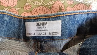 Shorts vaqueros Bershka