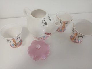 Juego tetera y tazas de Disney