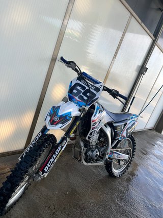 Yamaha YZ250 Motocross