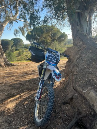 Yamaha YZ250 Motocross