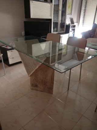 Mesa de comedor cristal y piedra