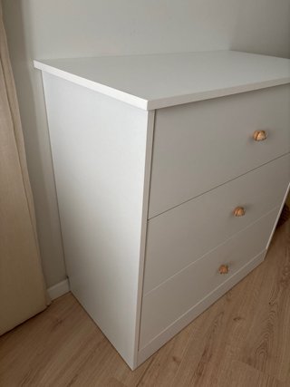 Cómoda blanca