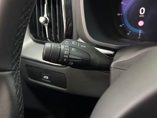 Volvo XC60 Plus Dark 4x2 B4D 2.0 197CV Auto. MHEV