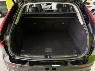 Volvo XC60 Plus Dark 4x2 B4D 2.0 197CV Auto. MHEV