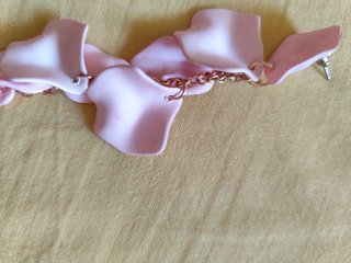 Pendientes largos pétalos rosa