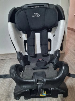Silla coche Axkid Rekid a contramarcha