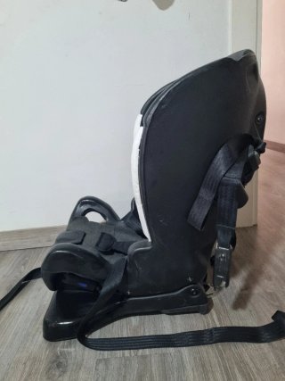 Silla coche Axkid Rekid a contramarcha