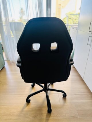 Silla de oficina/gaming con ruedas