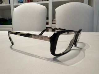 Gafas de sol de lujo negras y plateadas