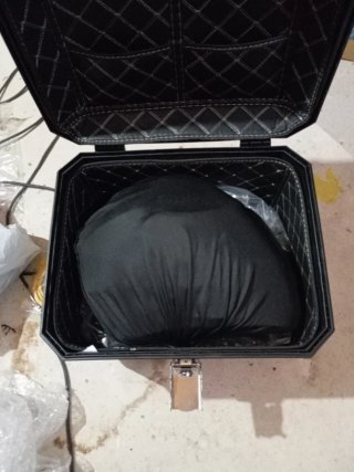 Baúl universal para moto