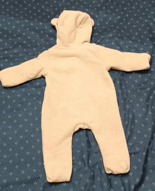Buzo polar para bebé 56cm