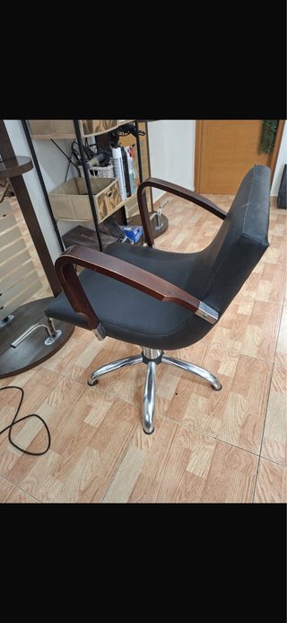Mobiliario Peluquería: Espejos,sillon,lavacabezas