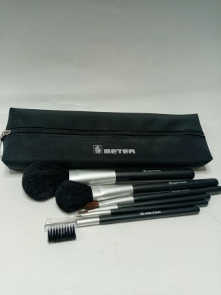 Juego de 7 Pinceles de Maquillaje Beter