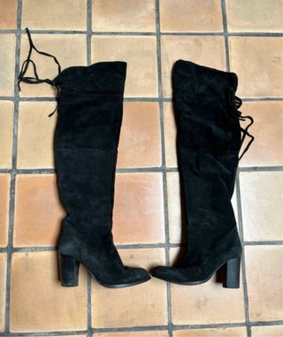 Botas altas de ante, negras;  casi nuevas