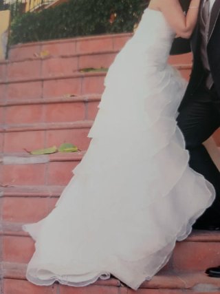 Vestido de Novia Blanco,muy elegante y bonito.