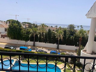 Dúplex en alquiler en Las Chapas-Alicate Playa en Marbella
