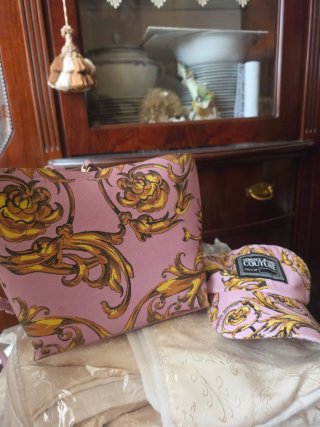 Borsa e Cappello Versace Jeans Couture Rosa Oro
