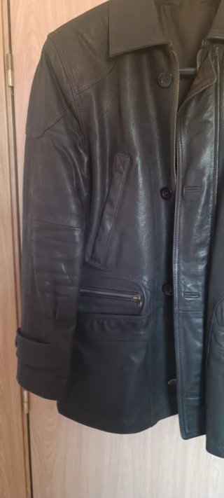 Chaqueta de cuero marrón