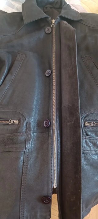 Chaqueta de cuero marrón