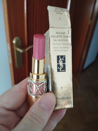 6 Labiales YSL Rouge Volupté Shine