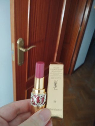6 Labiales YSL Rouge Volupté Shine