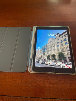 iPad 5a Gen 32GB Argento