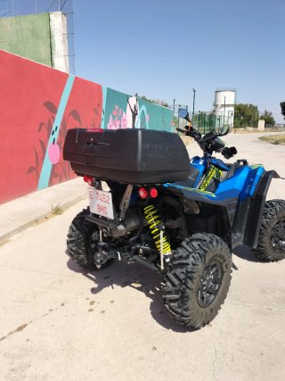 Quad Polaris Azul y Amarillo Off-Road