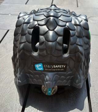 Casco bici niño dinosaurio