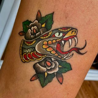 ¡Tatuaje en tu casa! – ¡Solo para mujeres!