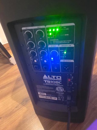 Alto TS108C - Altavoz 600W