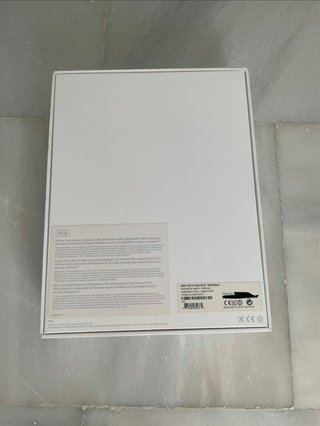 Apple iPad con caja