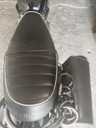 Moto Triumph boneville t120 Black