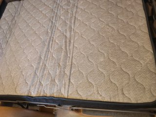 Sofá cama de tela beige