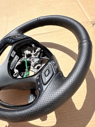 Volante Toyota C-HR multifunción retapizado cuero