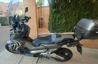 Moto Adventure/Maxi Scooter de 750cc