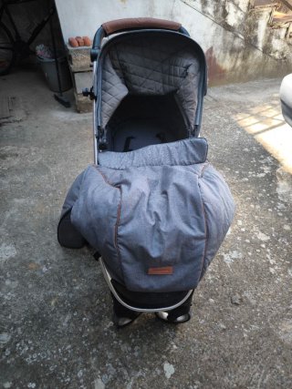 Carrito bebé con maxicosi y bolsa