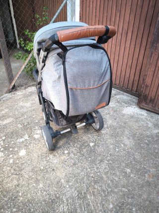 Carrito bebé con maxicosi y bolsa