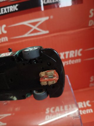 Scalextric Aston Martin Dbr 9 Digital System