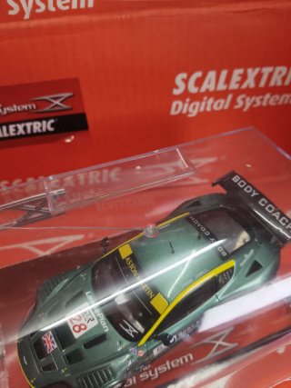 Scalextric Aston Martin Dbr 9 Digital System