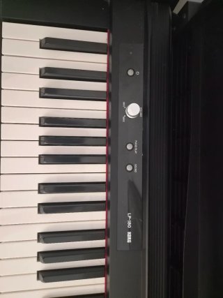 Piano Digital Korg LP-180 + Banqueta