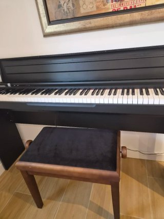 Piano Digital Korg LP-180 + Banqueta