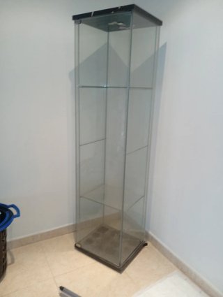 Vitrina expositora cristal y metal
