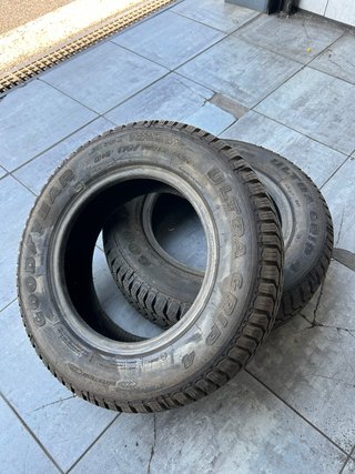 2 Neumáticos Goodyear UltraGrip 175/70R13 82