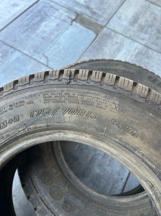 2 Neumáticos Goodyear UltraGrip 175/70R13 82